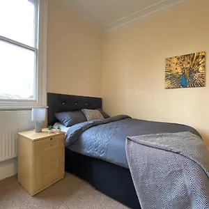 Spacious Victorian Studio Flat , Doncaster United Kingdom