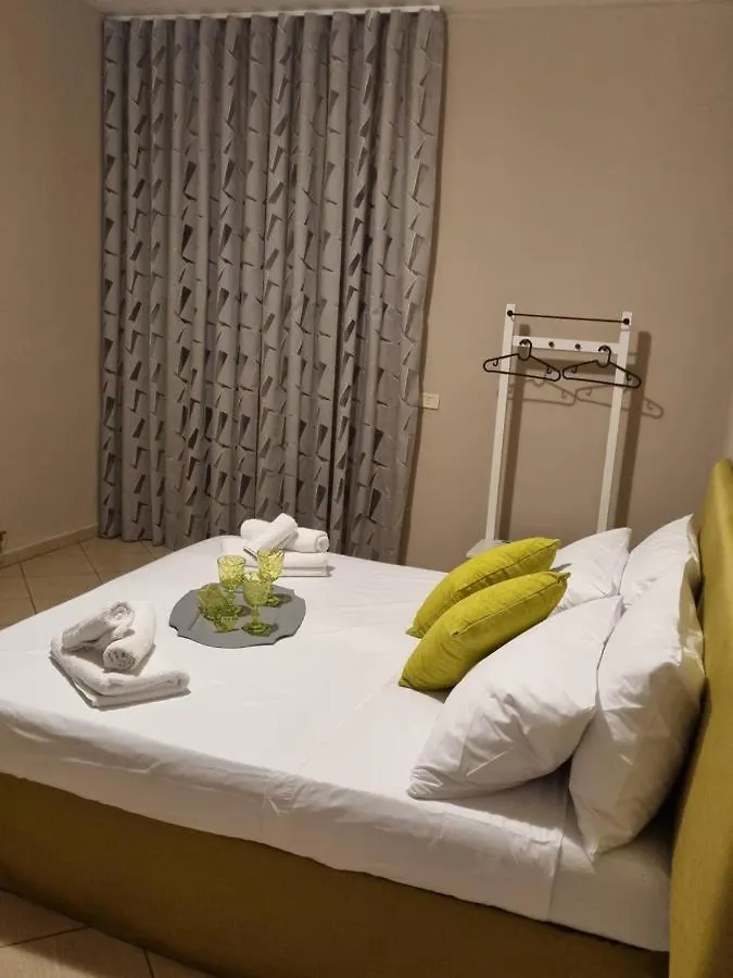 Stesicoro Apartment contacts